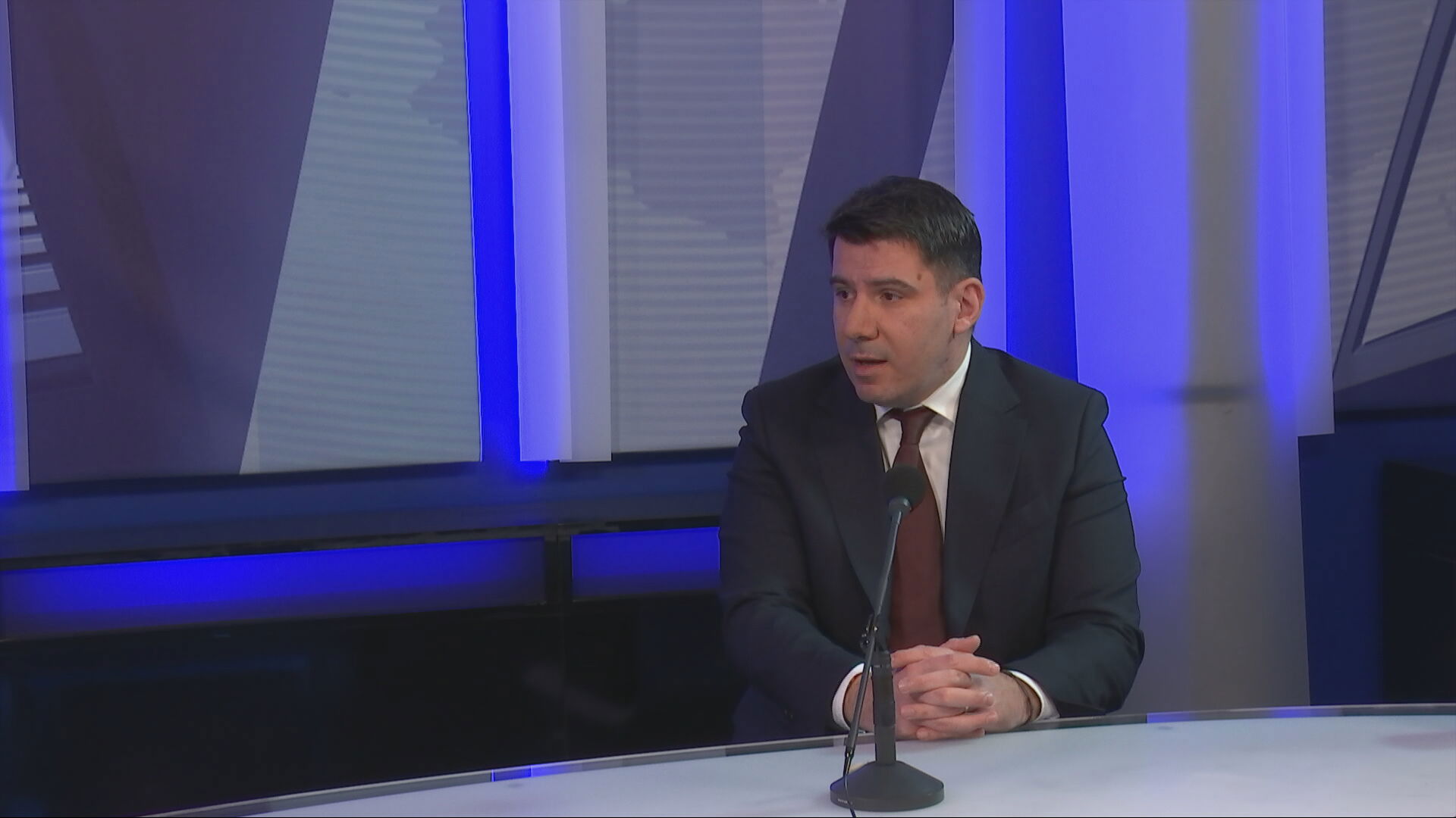 oporbeni zarez frame 20844 20260202152859