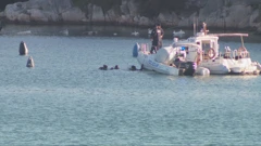 Šibenik: Policijski ronioci iz mora izvlače dvije avionske bombe, Foto: HTV/HRT