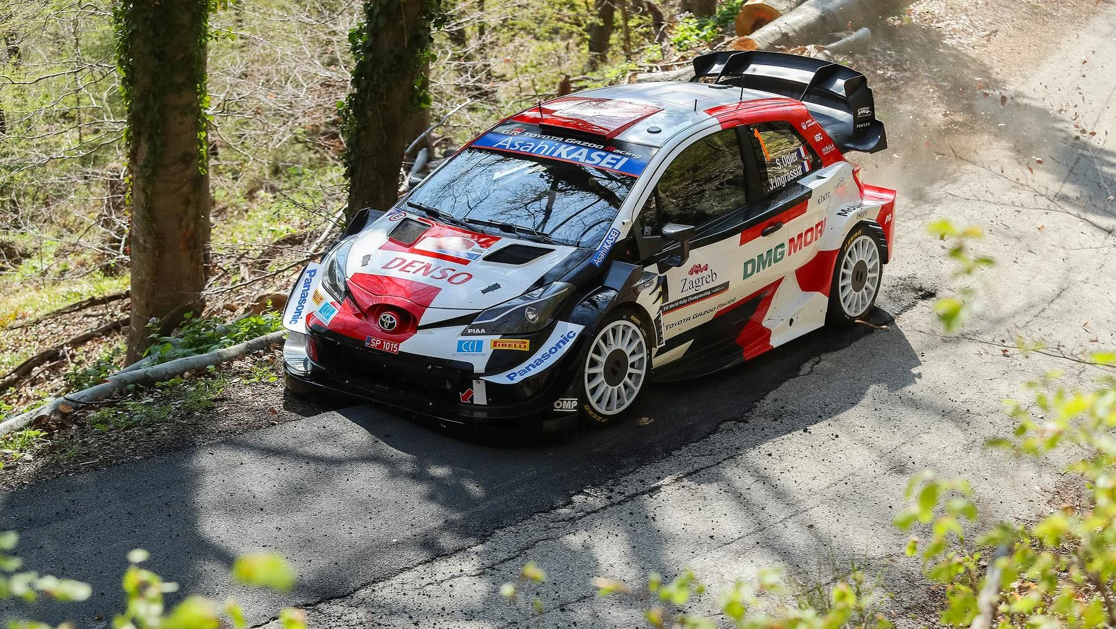 Ogier nastavlja voziti u Toyoti