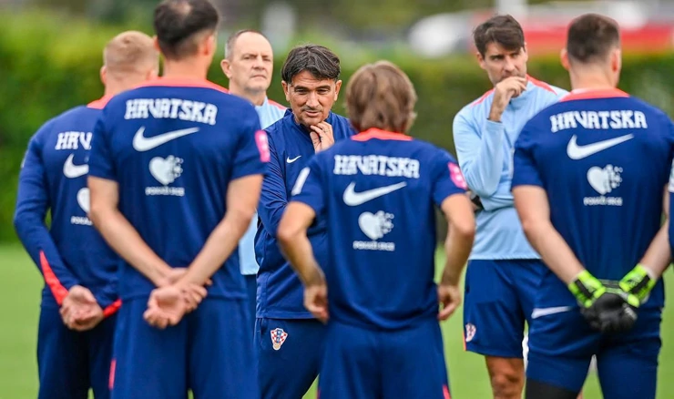 Trening hrvatske reprezentacije na Maksimiru uoči utakmica protiv Farskih otoka i Crne Gore 