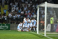 Rijeka slavi gol koji je postigao Ivan Smolčić, Foto: Damir Skomrlj/CROPIX