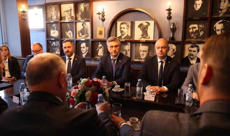 Plenković u Splitu najavio ubrzanje prometnih projekata i podršku novom KBC-u