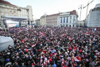 Navijači na Trgu bana Jelačića, Foto: Sanjin Strukic /Pixsell