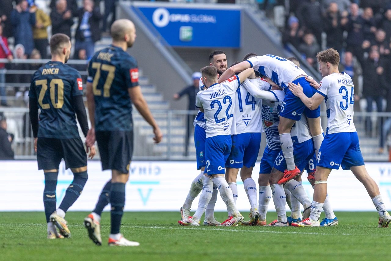 Slavlje nogometaša Osijeka, Foto: Borna Jaksic/PIXSELL