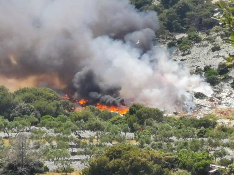 Požar na odlagalištu otpada u Malom Lošinju, Foto: Vedran Morin/Glas otoka