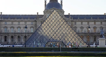Louvre