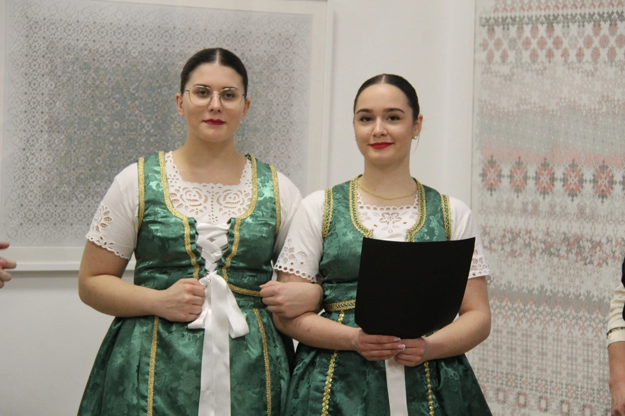 Na otvorenju izložbe  grafika „Likovna tradicija“ autora Gorana Kujundžića, Foto: Hrvatski glasnik/.