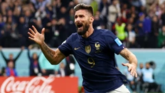 Olivier Giroud slavi drugi gol 