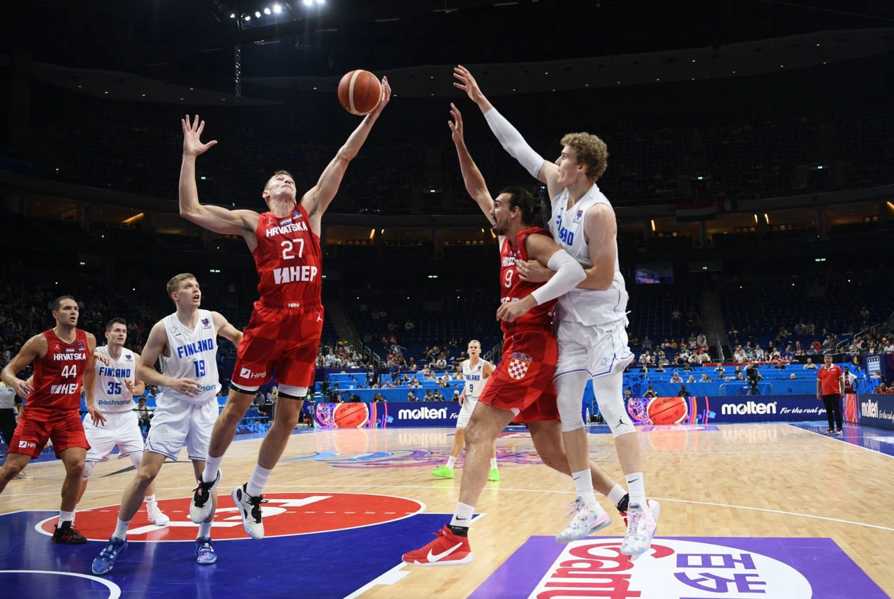  Ivan Ramljak i Dario Šarić protiv Markkanena , Foto: Annegret Hilse/REUTERS