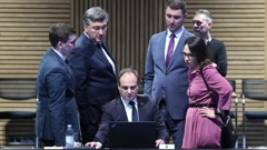 El primer ministro y sus ministros presentaron el cuarto paquete de medidas