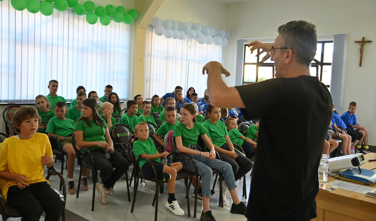 "Dječje ljeto 2023. - uz Bibliju i znanost" - predavanje Zorana Vakule