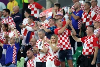 Navijači na stadionu tijekom utakmice Hrvatske i Brazila u četvrtfinalu Svjetskog prvenstva u Katru  , Foto: Igor Kralj   / Pixsell