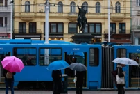 Kišno i prohladno jutro u Zagrebu, Foto: Damjan Tadic/CROPIX