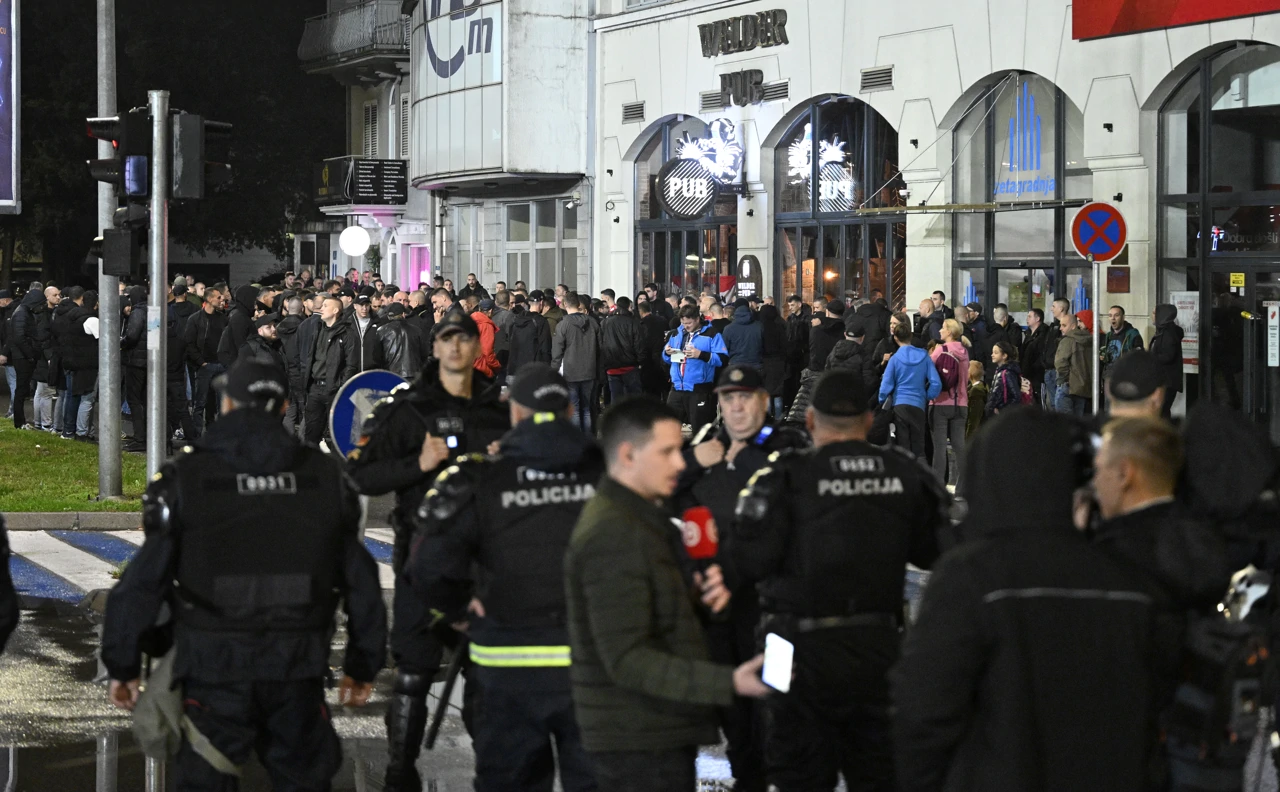 Hrvatski navijači uoči utakmice, Foto: Stefan Ivanovic/PIXSELL