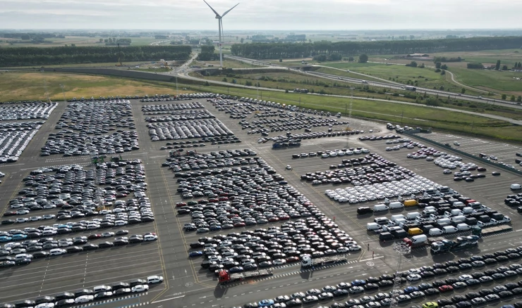 Tisuće automobila zaglavile u Antwerpu zbog Trumpovih carina