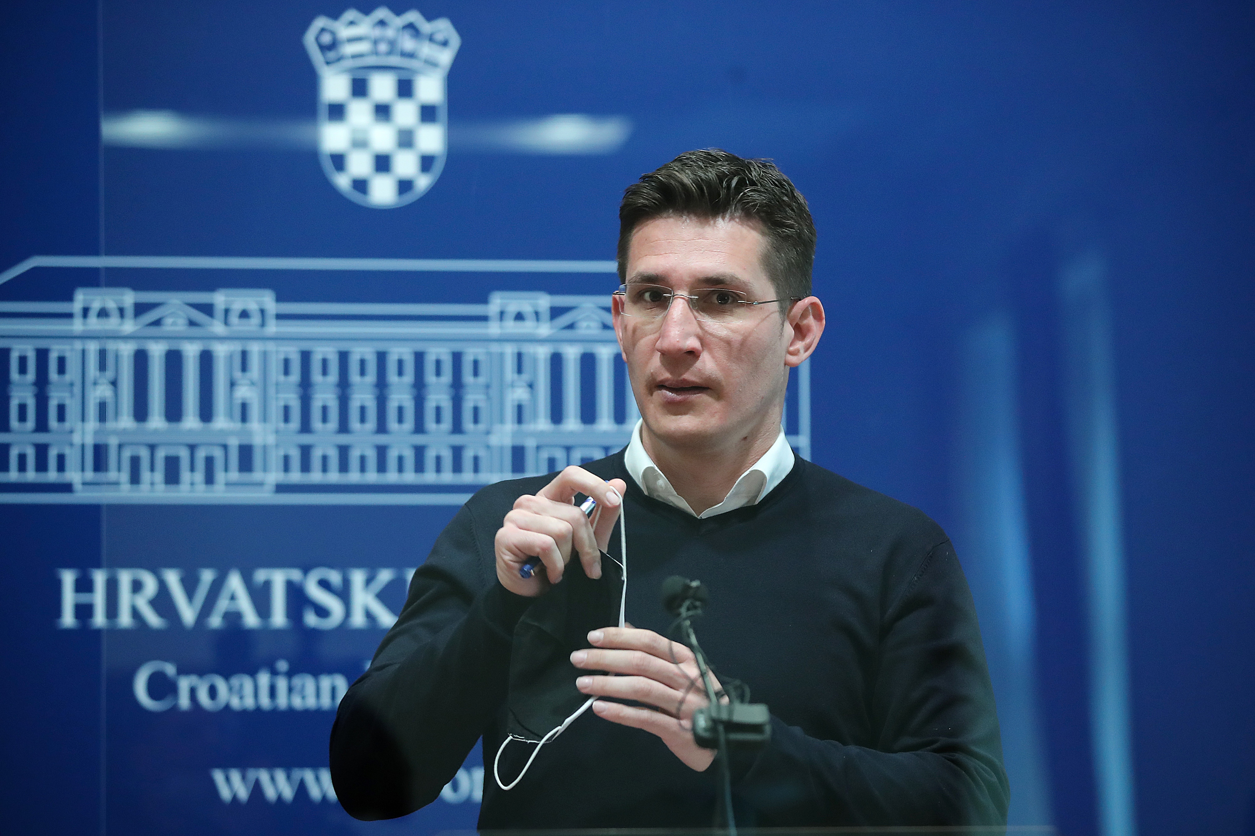 pxl 190421 32577865 20210424110038