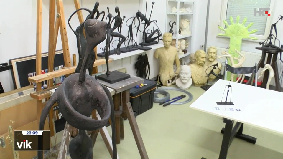 Skica skulpture "Relevant"