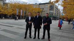 Mostovci jutros na osječkom Trgu slobode