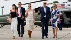 Joe Biden s prvom damom Jill Biden i unukama u Westhampton Beachu