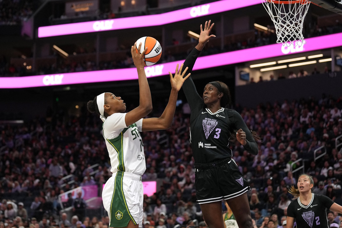 2025 06 30t025706z 853717204 mt1usatoday26560680 rtrmadp 3 wnba seattle storm at golden state valkyries 20250630151056