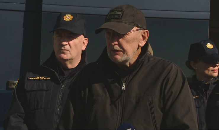 Božinović: Koalicija funkcionira, nemam saznanja o vojnoj obuci navijača