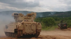 Bradley i dalje diže prašinu