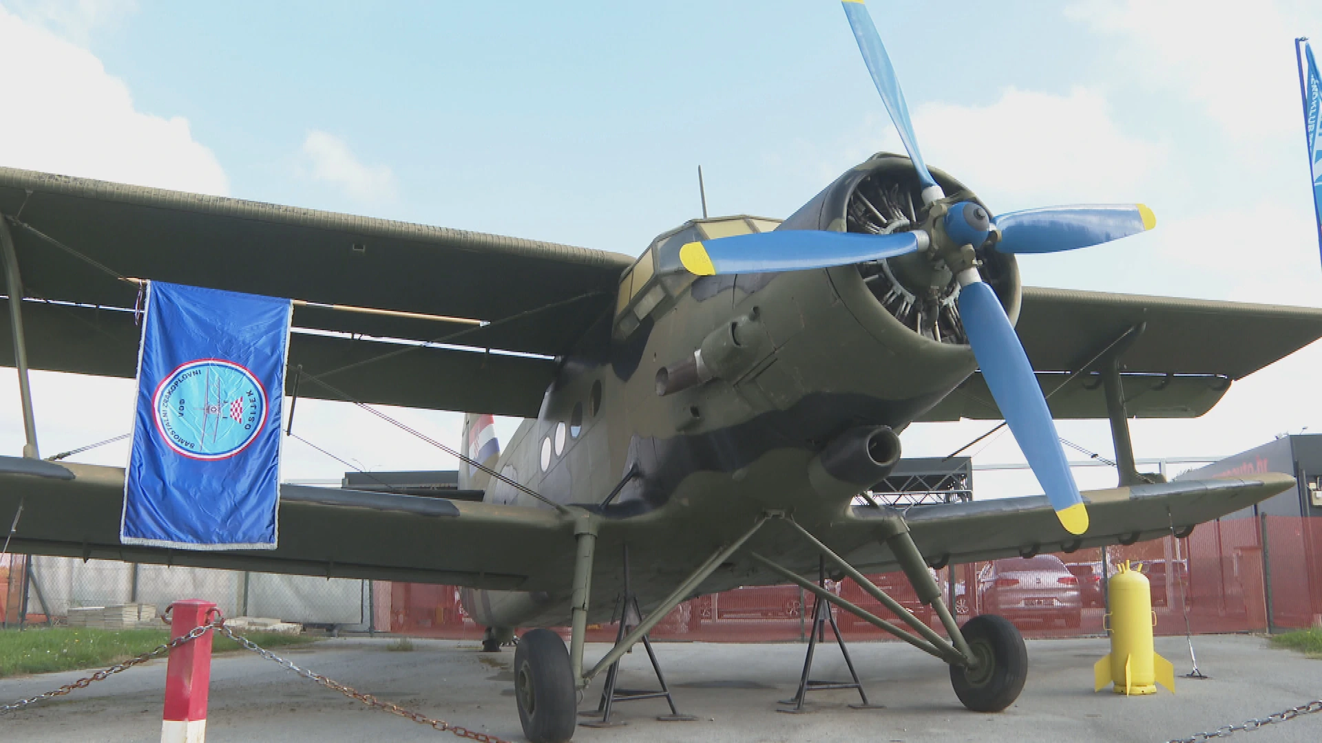 Diese Verteidiger warfen aus alten Flugzeugen Kesselbomben auf die Angreifer in Vukovar 8 os vj13 obljetnica zrakoplovnog voda kperosevic tc 02 27 frame 2357 20241012105904