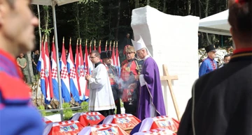 Obred ukopa žrtava iz jame Jazovke