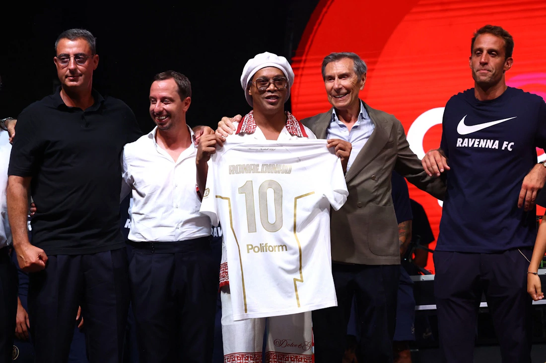 Ronaldinho na predstavljanju