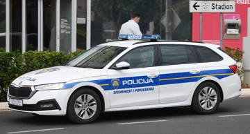 Policijsko vozilo 