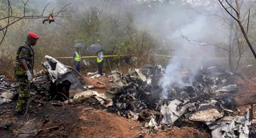 Jedanaest poginulih u padu zrakoplova