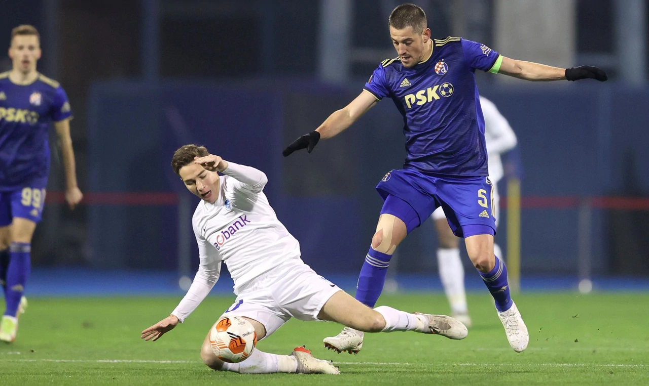 Arijan Ademi u duelu