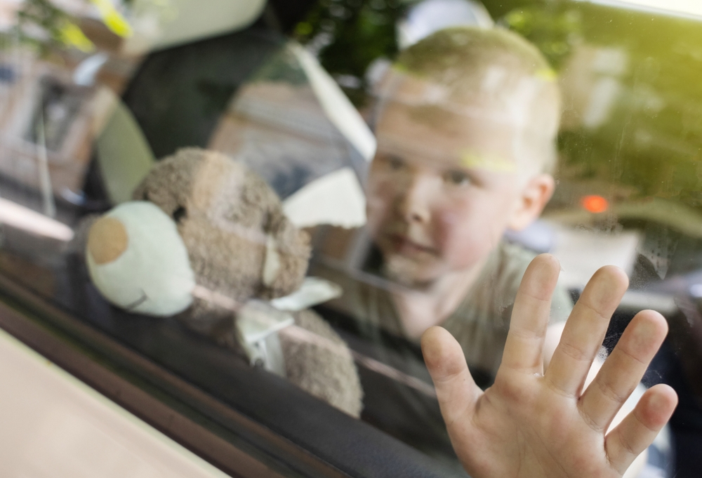 Die Gefahren, ein Kind im Auto zurückzulassen – nach 15 Minuten kann es das Bewusstsein verlieren 7 shutterstock 2167703295 20250609112641