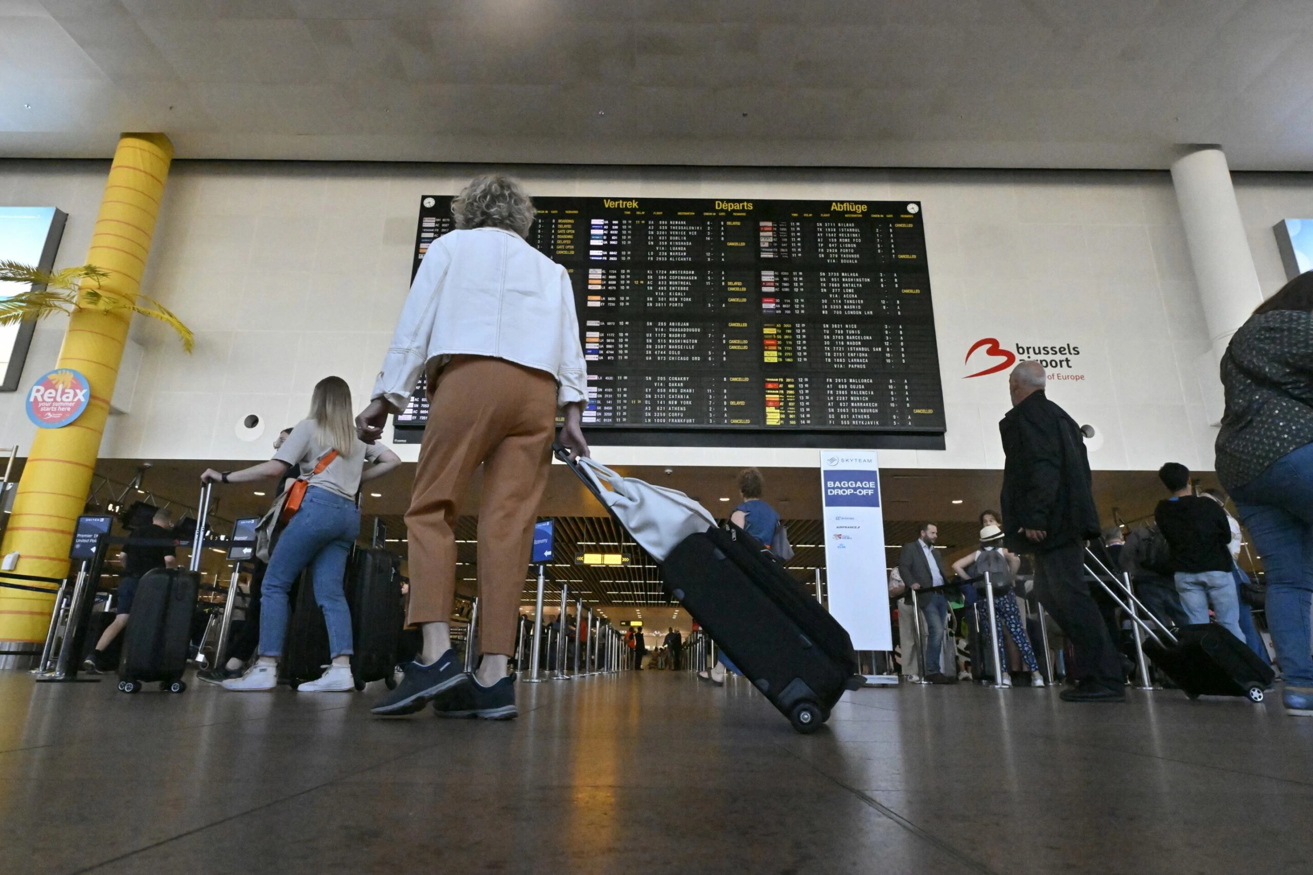 Štrajk u Belgiji izazvao kaos u zračnom prometu i javnim službama