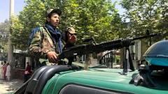 Talibanske snage patroliraju u Kabulu