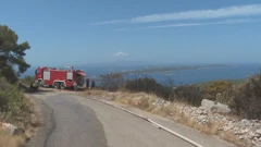 Požar na Hvaru stavljen pod kontrolu, jedna osoba uhićena