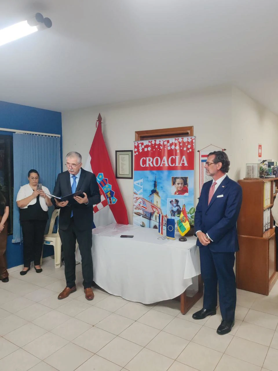 Robert Jakubek, Damir Sančević, Foto: Consulado de la República de Croacia / Konzulat Republike Hrvatske - Santa Cruz//