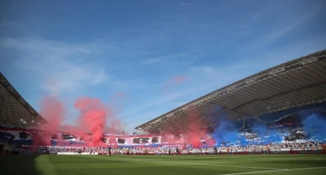 Bakljada u prošlosezonskom derbiju Hajduka i Dinama