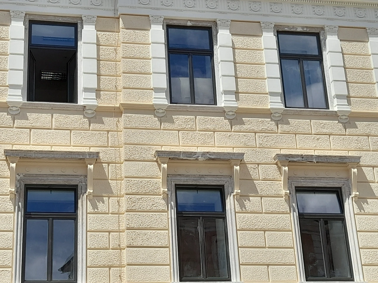 Obnovljeno pročelje Sveučilišne knjižnice u Rijeci, Foto: Tatjana Sandalj/Radio Rijeka