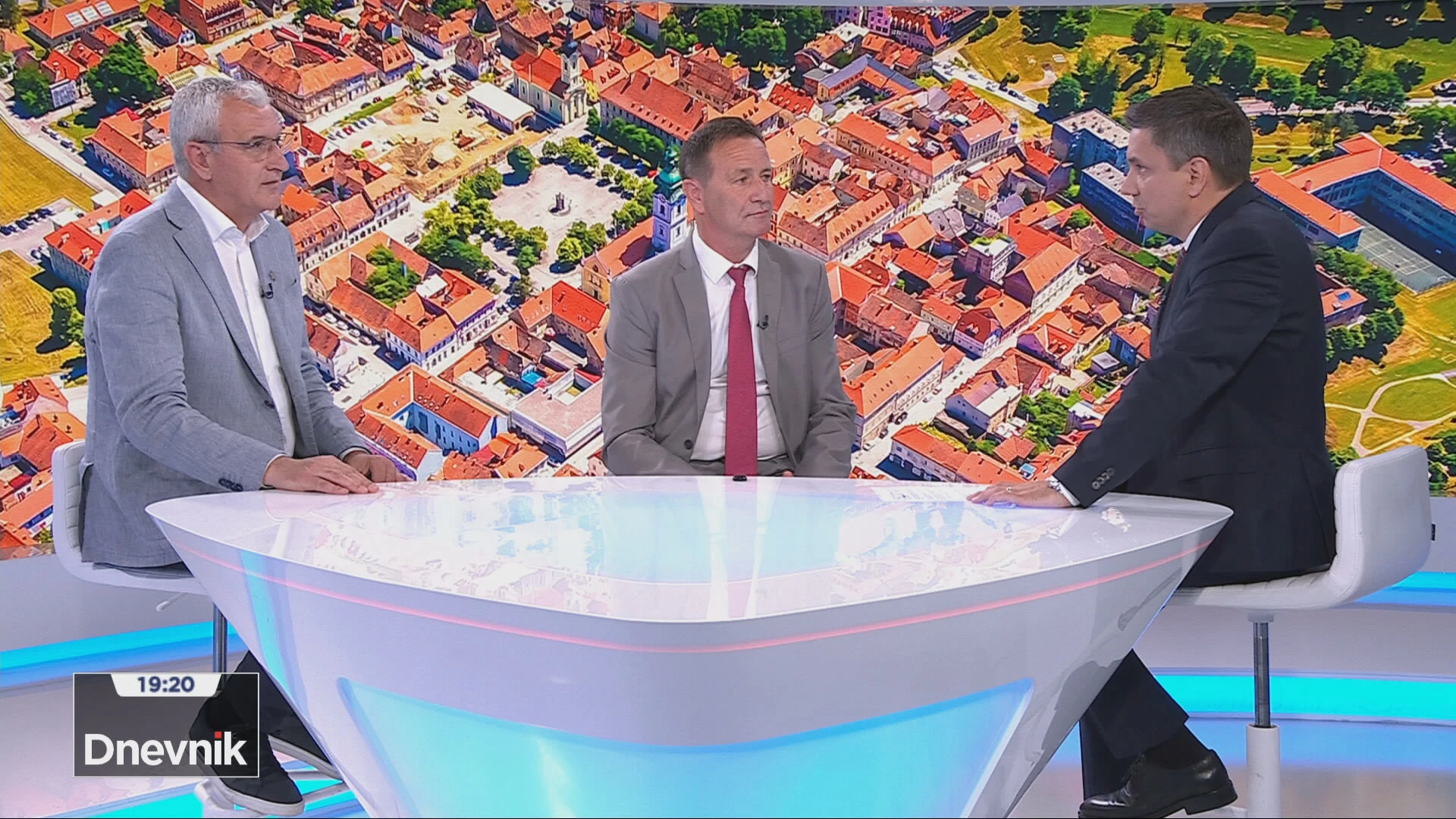 Damir Mandić i Neven Bosilj u Dnevniku HTV-a