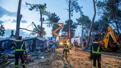 Vjetar u autokampu Sirena iščupao na desetine stabla