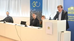 Sindikat znanosti, arhivska fotografija