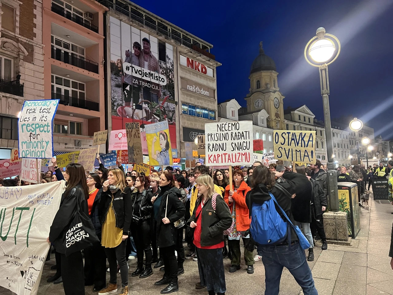 Noćni marš i ove godine je polučio veliki odaziv Riječanki i Riječana, Foto: Vedrana Lisica Pavlović/Radio Rijeka