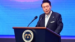 Yoon Suk Yeol 