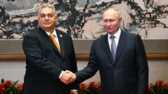 Viktor Orban (lijevo), Vladimir Putin (desno)