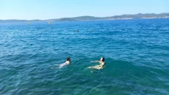 Kupanje je dio ljetnog kampa, Foto: V. Šetka/HRT Radio Zadar