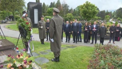Premijer Plenković položio vijenac na grobu Gojka Šuška, Foto: HTV/HRT