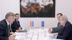 Premijer Plenković primio povjerenika EK-a Johannesa Hahna 