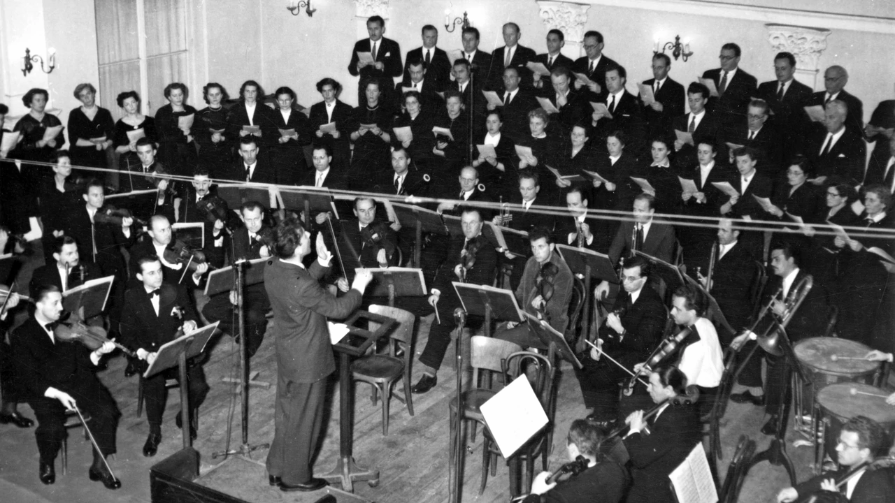 Edouard van Remoortel ispred Zbora i Komornog orkestra RZG-a, Foto: Arhiv HRT-a/HRT