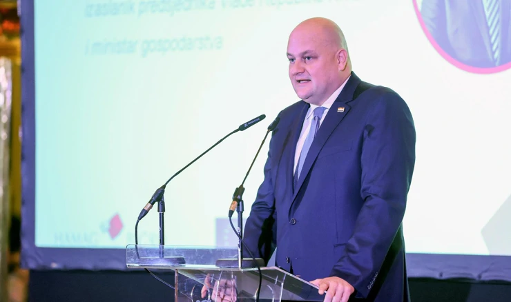 Ministar gospodarstva Ante Šušnjar 